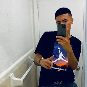 Meet your Posher, Santiago